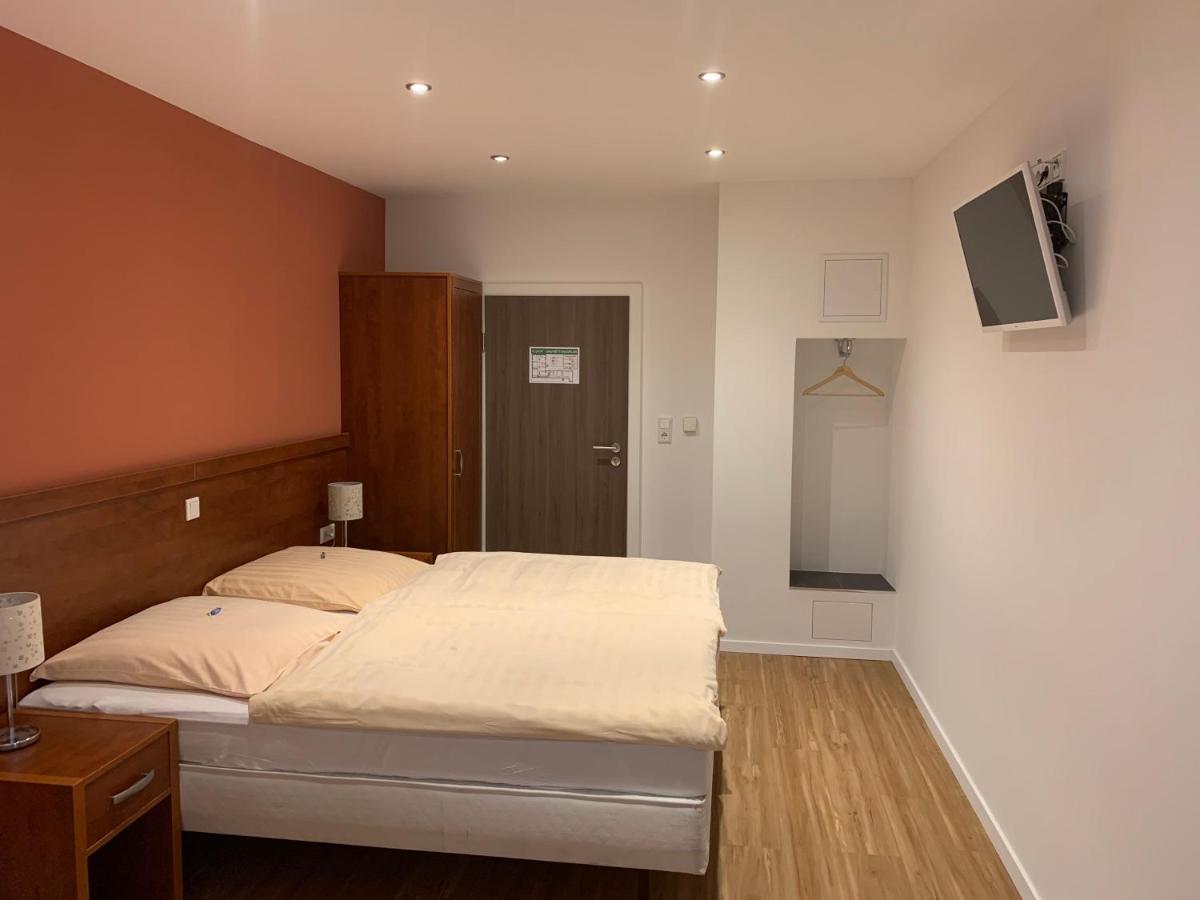 Hotel Restaurant Zur Post Wuppertal Kültér fotó