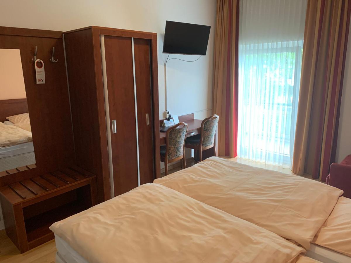 Hotel Restaurant Zur Post Wuppertal Kültér fotó